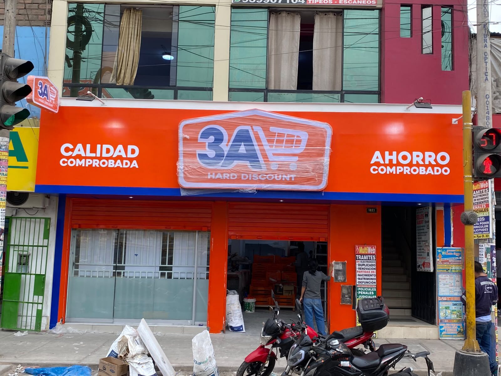 Implementación tiendas 3A Lima