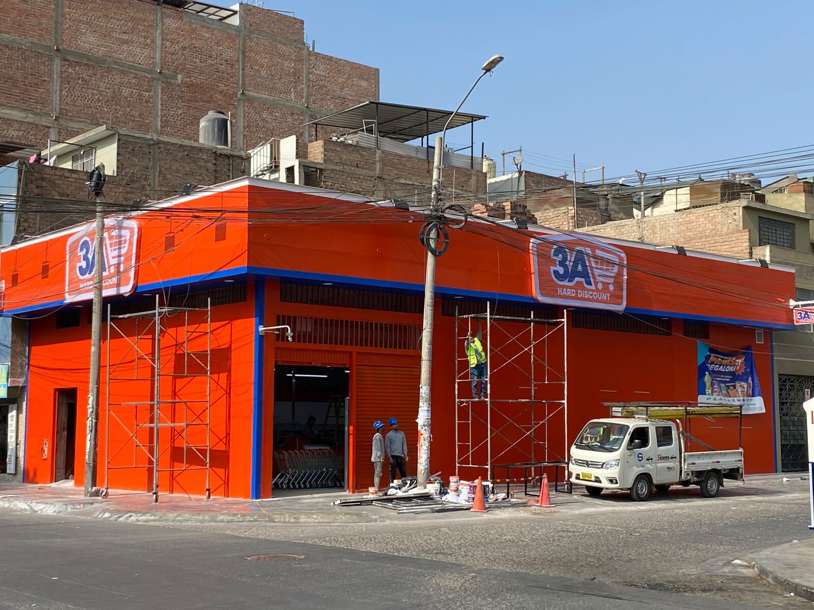 Implementación tiendas 3A Lima