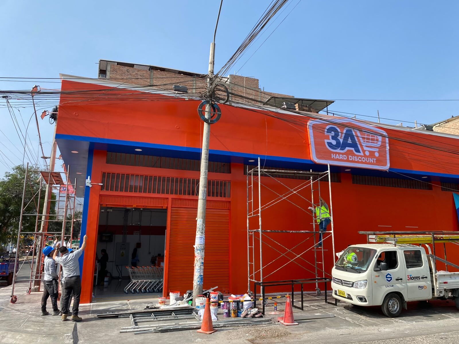 Implementación tiendas 3A Lima