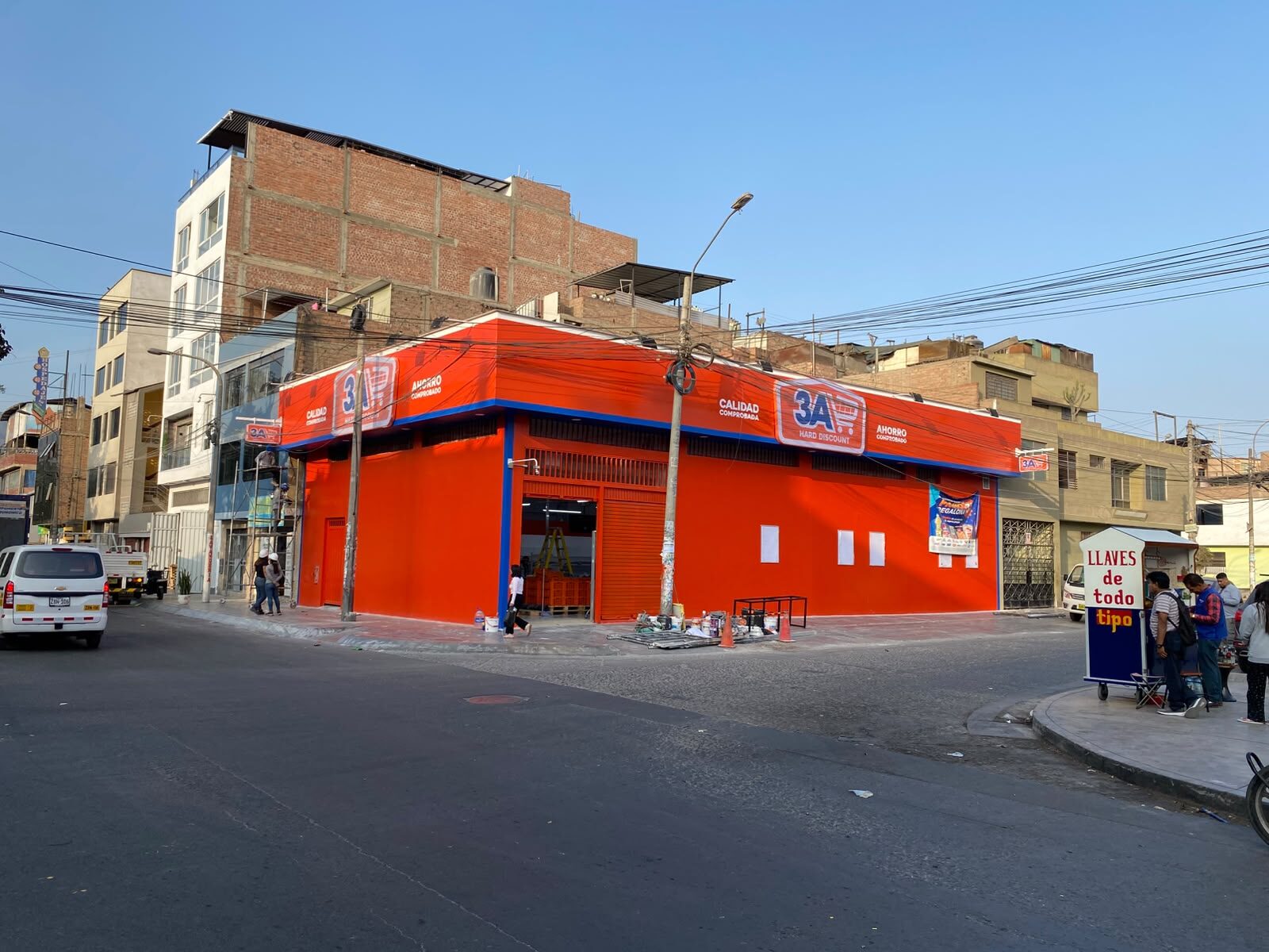 Implementación tiendas 3A Lima