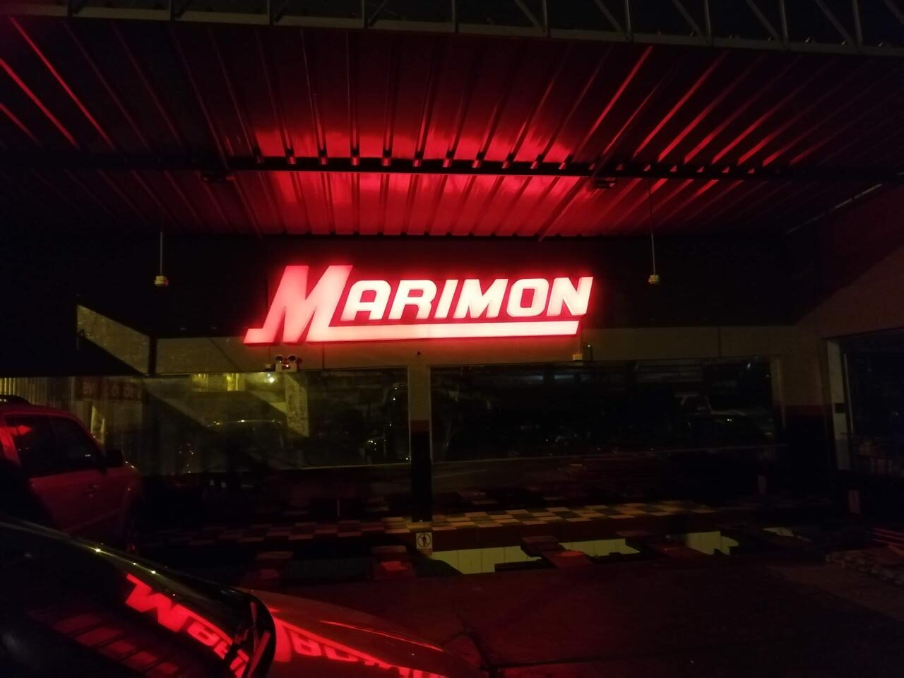 Letrero Marimon en Deeles de Yokohama en Av. Agamos Surquillo