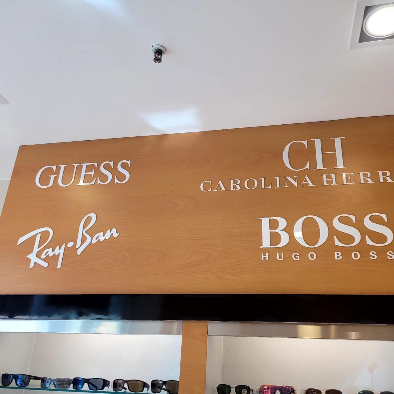 Letreros Ópticas 20-20